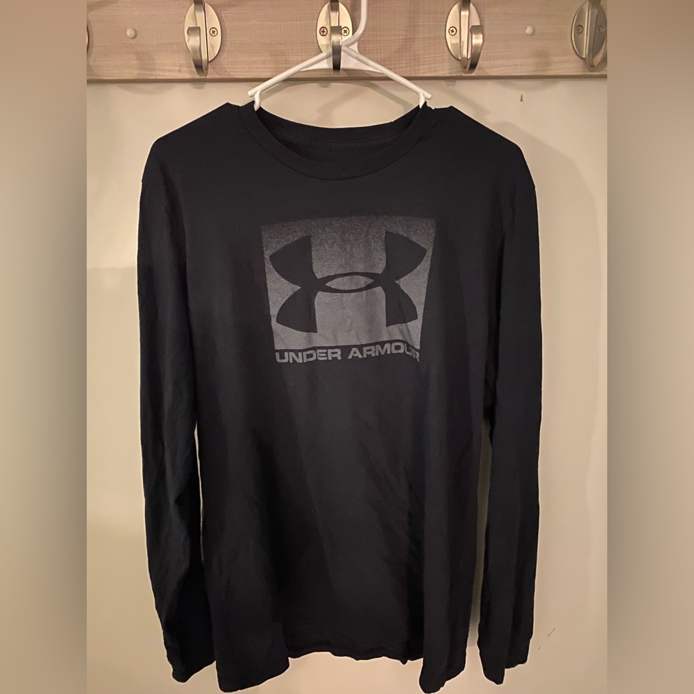 Long sleeve Under Armour shirt